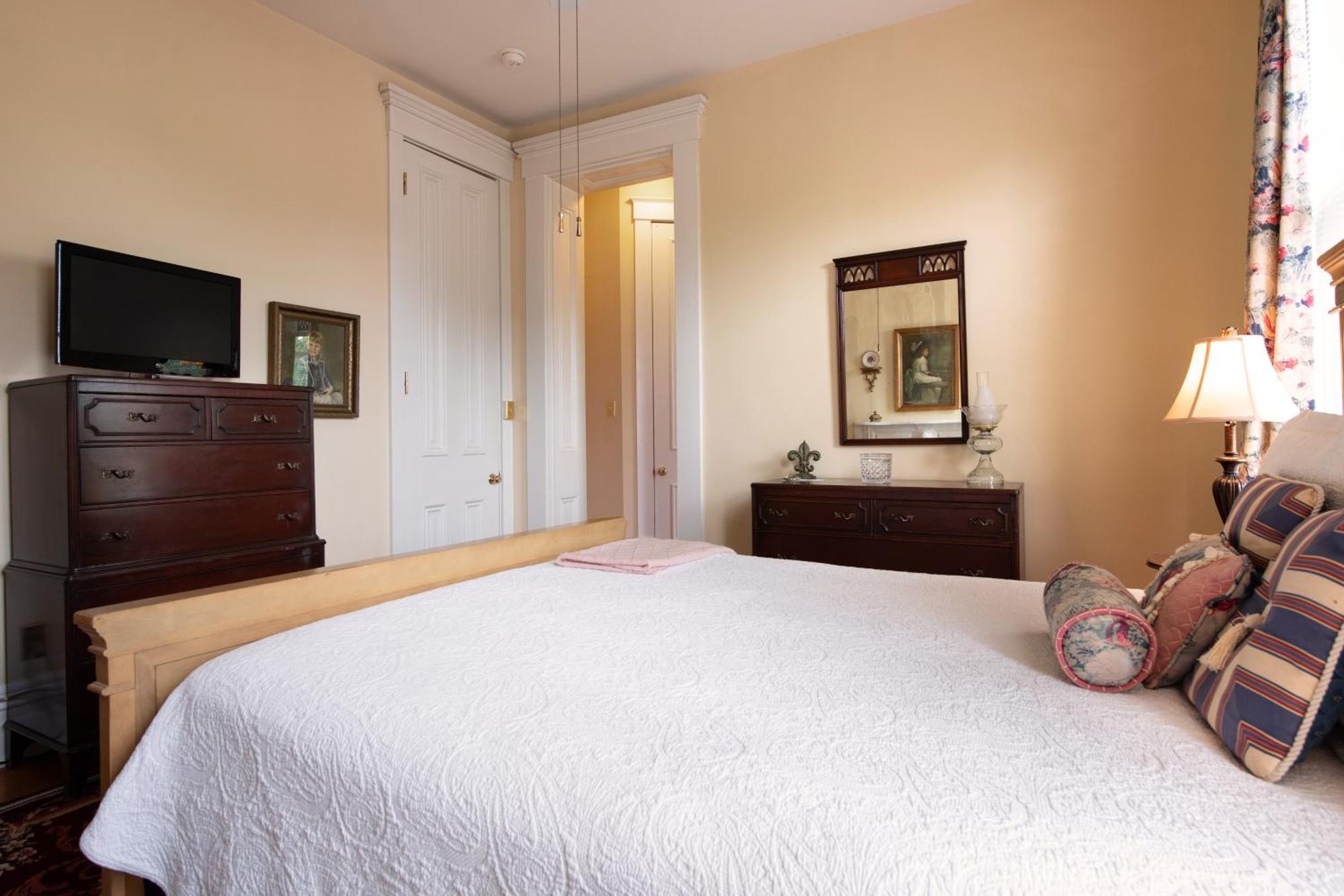 Dupont Mansion Bed & Breakfast 루이빌 객실 사진