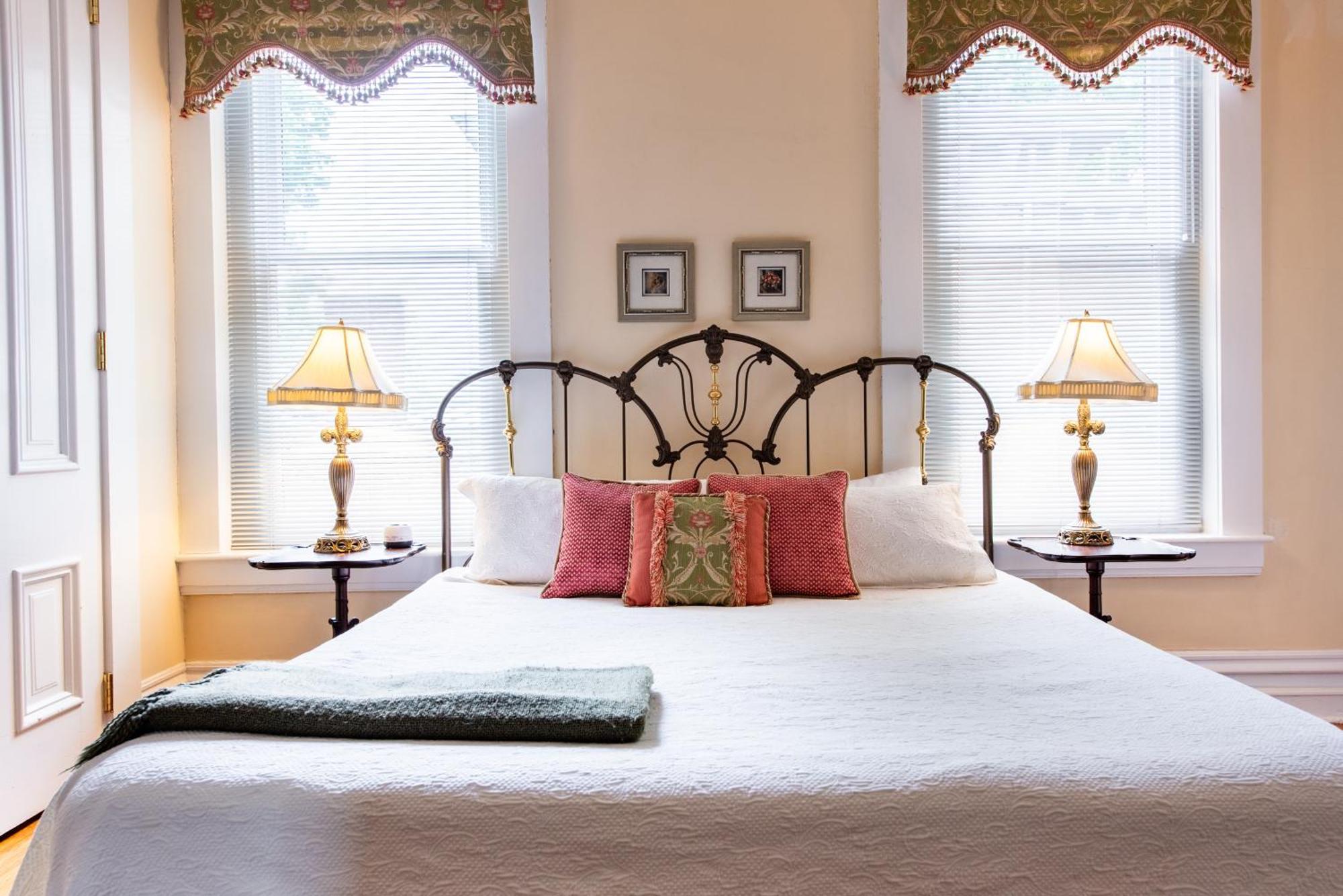 Dupont Mansion Bed & Breakfast 루이빌 객실 사진