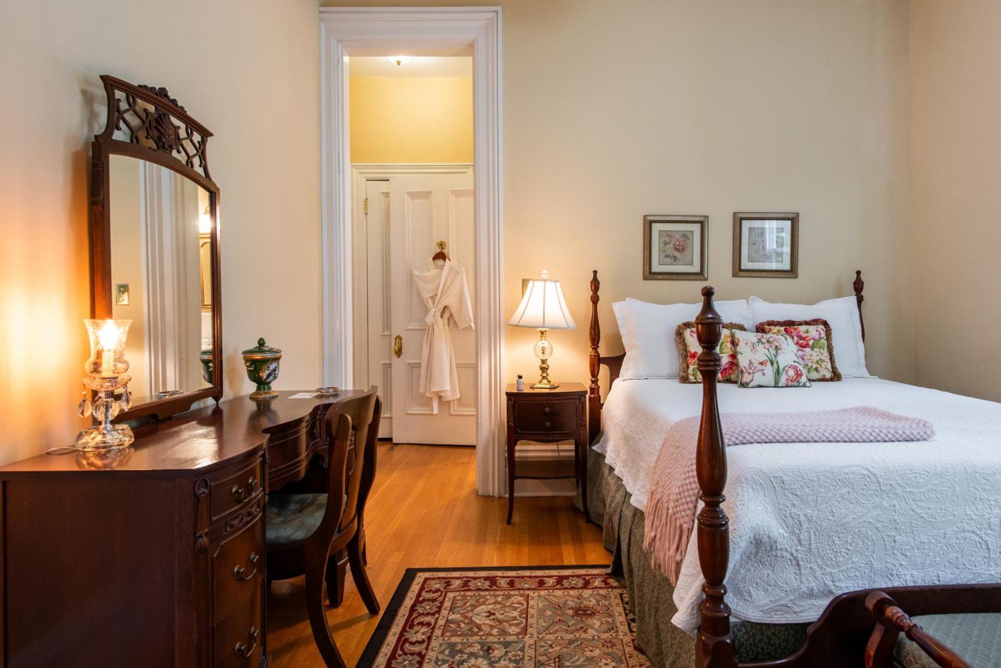 Dupont Mansion Bed & Breakfast 루이빌 객실 사진