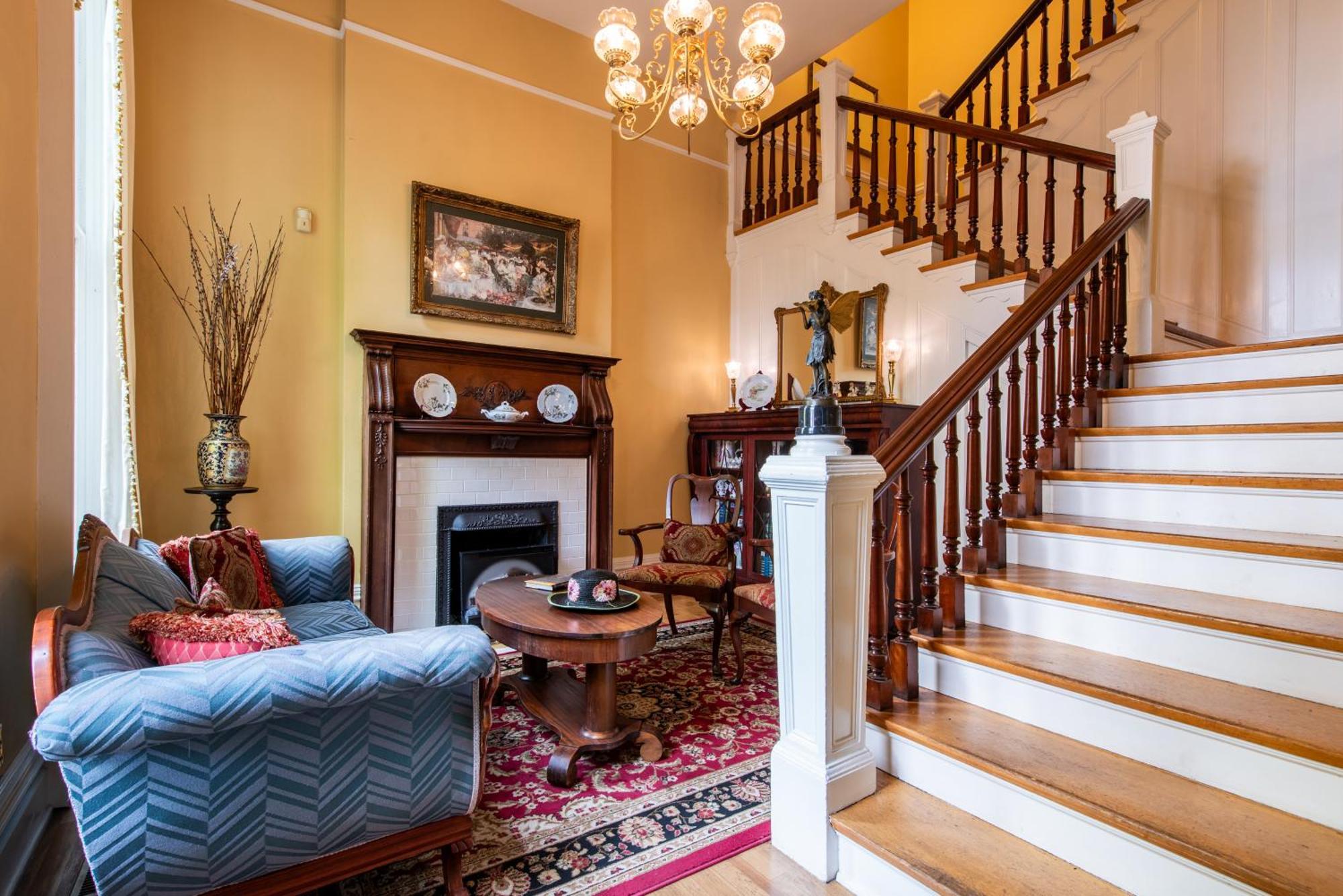 Dupont Mansion Bed & Breakfast 루이빌 외부 사진