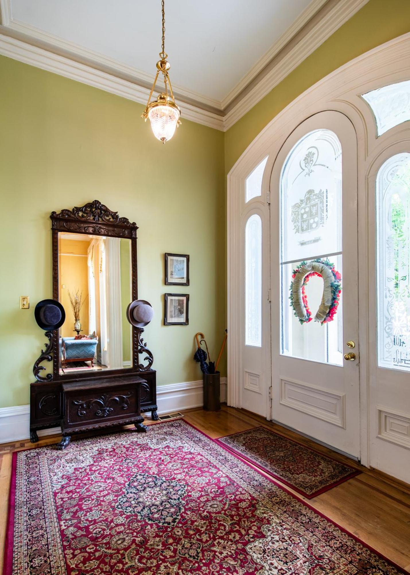 Dupont Mansion Bed & Breakfast 루이빌 외부 사진